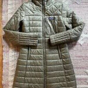 Patagonia Green Radalie Parka. Fits like an XS not a S